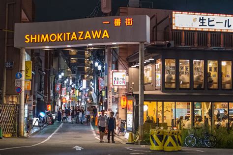 御茶ノ水駅 周辺 で見つけた、時間が逆流するカフェ